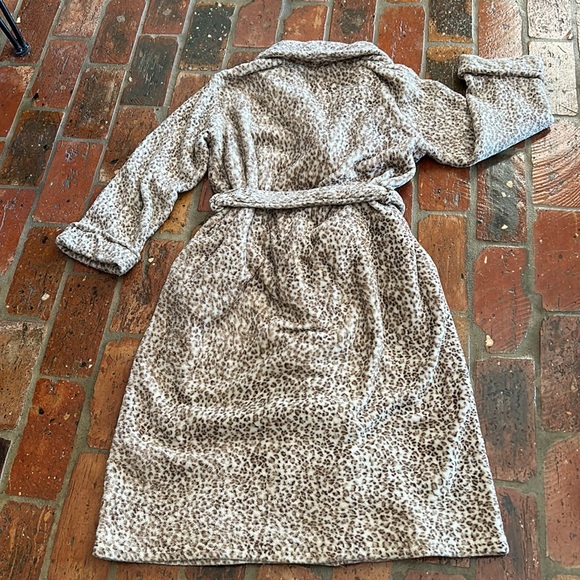 Oscar de la Renta leopard print fuzzy robe sz S/M - Picture 7 of 15